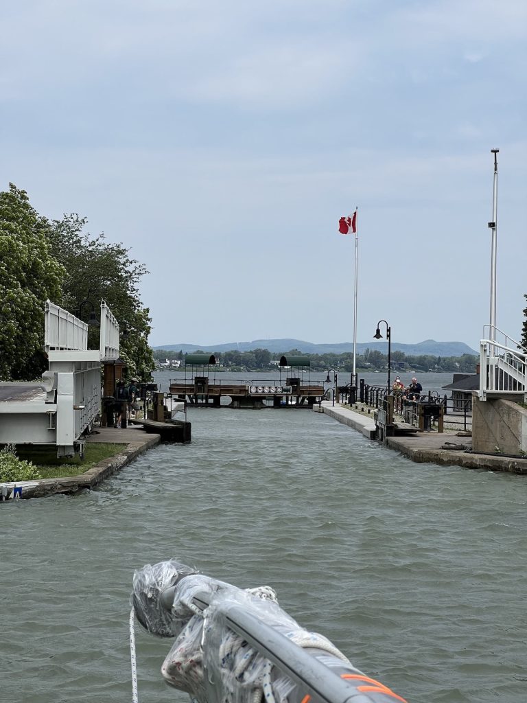 Jour 19 : On passe les 8 écluses du Canal Chambly