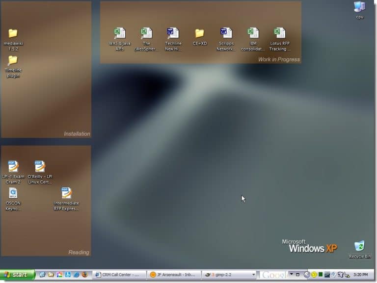 Using your desktop wallpaper to manage your work